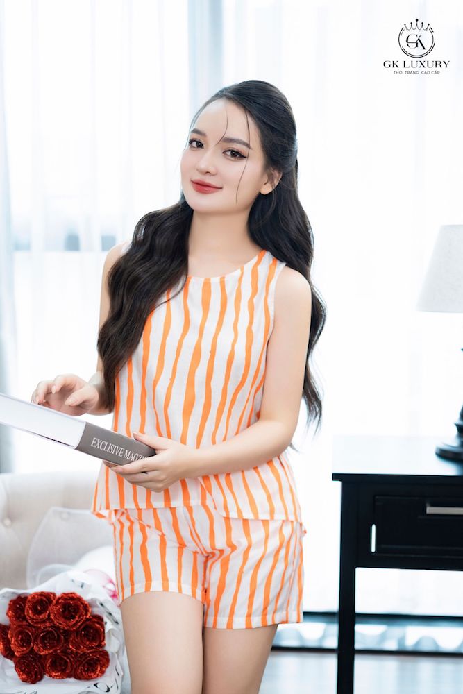 Đồ ngủ, đồ bộ mặc nhà sát nách quần đùi chất liệu thô kẻ GK101